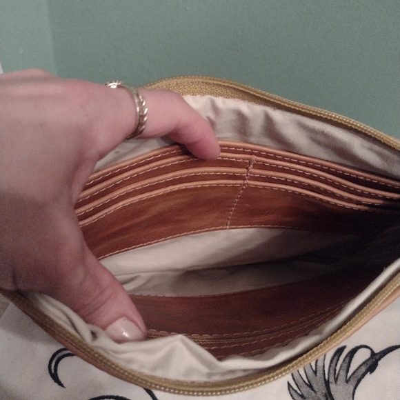 Mayan Fair Trade Guatemalan Handmade Crossbody - Picture 6 of 15